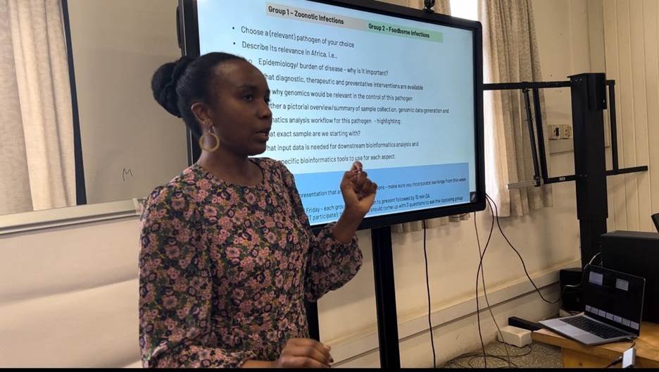 Dr. Jolynne Mokaya, a Senior Bioinformatician and Training Lead of the GPS and JUNO projects at the Wellcome Sanger Institute, Cambridge, UK, facilitates a session on Bioinformatics at the DS-ZOOFOOD Workshop.